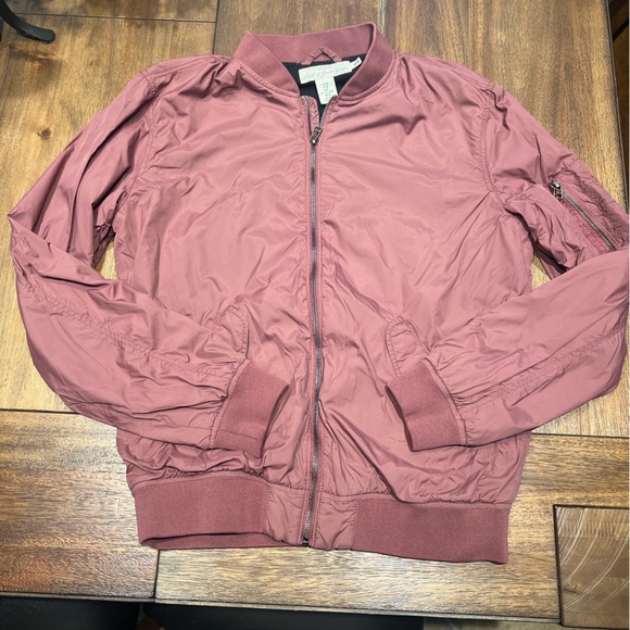 Like new windbreaker jacket - Picture 1 of 4